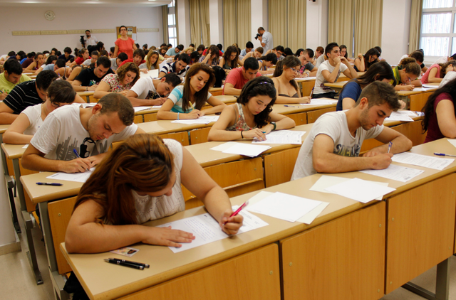 大学英语四级证书，英语四级有证书吗（大一新生想考英语四六级）