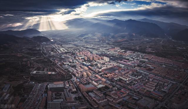 恩施几月份去旅游最好，恩施旅游什么时候最佳（适合七八月旅行的８座小城）