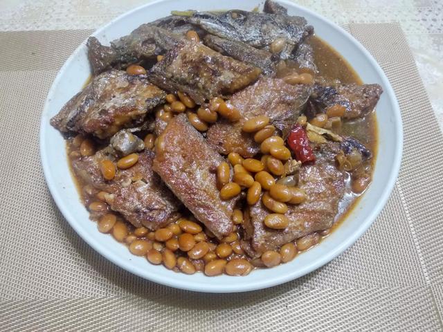 圣旨骨酥鱼！，圣旨骨酥鱼的做法（在家做不比买的鱼罐头差）