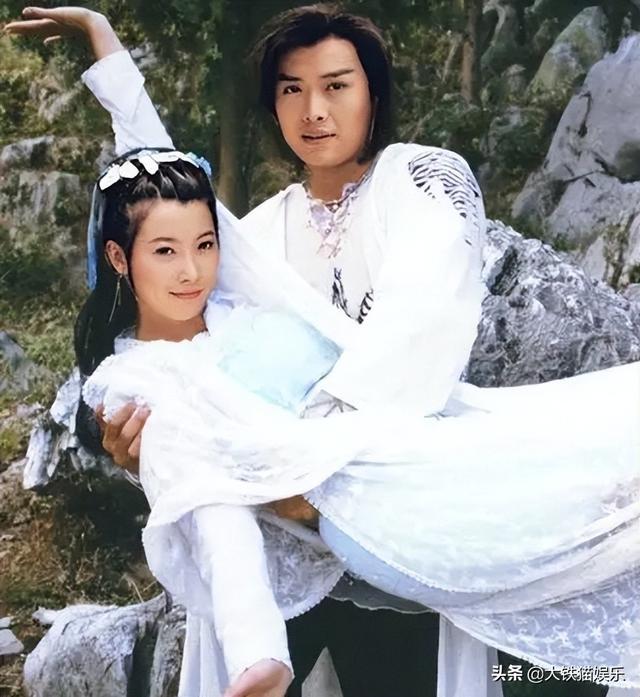 8对经典荧幕情侣再同框，美人还是那些美人，少年已成胖大叔？