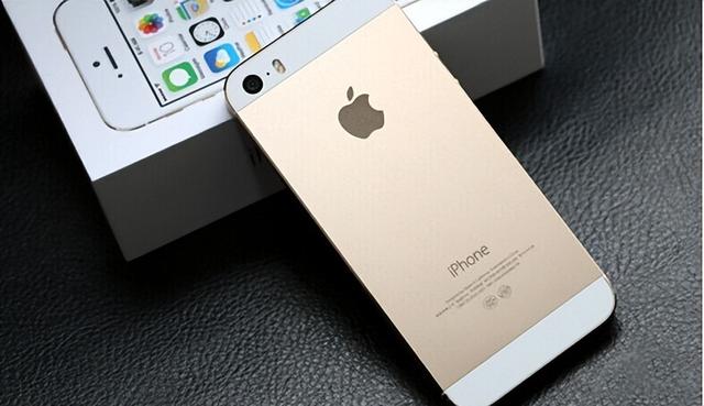 iphone5s测评，iphone 5s手机测评（最近用十年前的iPhone5S。不得不说。经典永远是经典。）