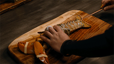 美贝怎么吐沙，2分钟花蛤快速吐沙子（洗白白盖上被子煮一煮）