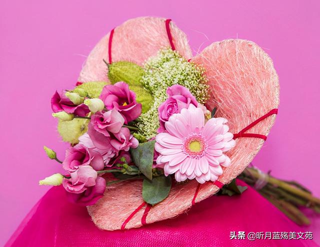 初识的美好唯美句子，初见相遇的唯美句子（最美好的遇见）