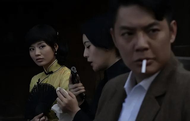 徐佳现实中的老婆，演员徐佳老婆现实中是谁（演员程愫：22岁嫁傅程鹏）