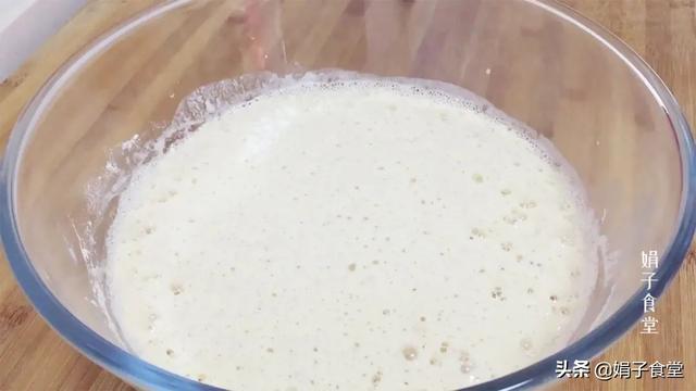 发面饼的家常做法，家常发面饼的做法（搅一搅就上锅）