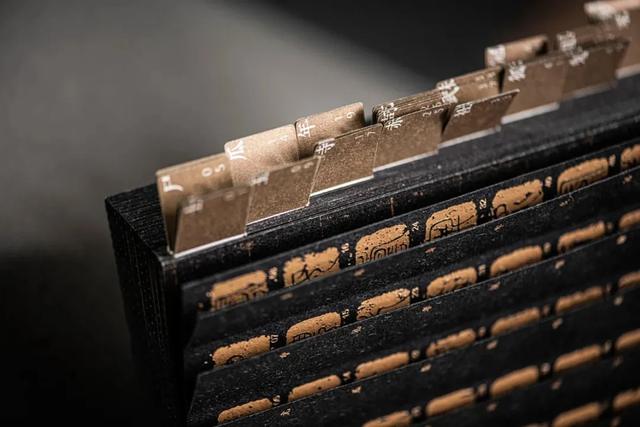 intermission是什么意思，intermission怎么读（吕敬人：生活中的玩家）