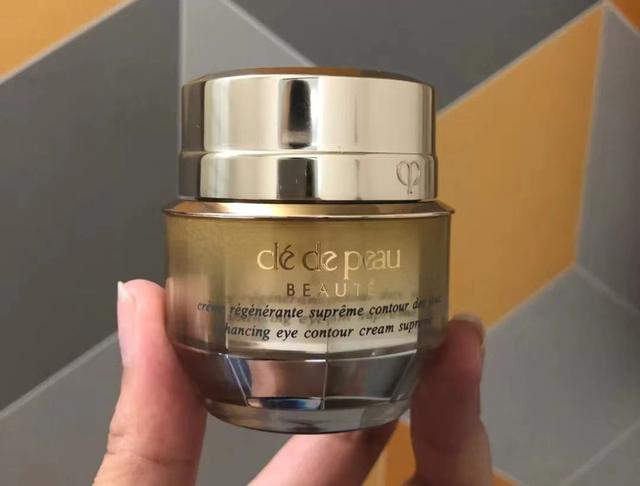 兰蔻双层眼霜价格，兰蔻菁纯眼霜适合什么年龄（4款千元“贵妇眼霜”盘点）