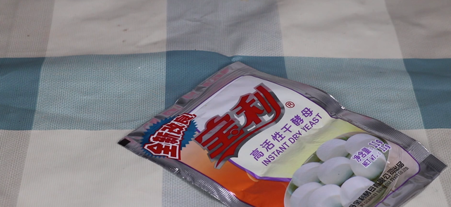 用发酵粉怎么发面，酵母粉发面的做法（家常又实用的技巧）