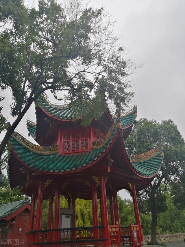 有良田美池桑竹之属的之什么意思，有良田美池桑竹之属的之是什么意思是什么（第十一课《岳阳楼记》知识梳理与专项训练）