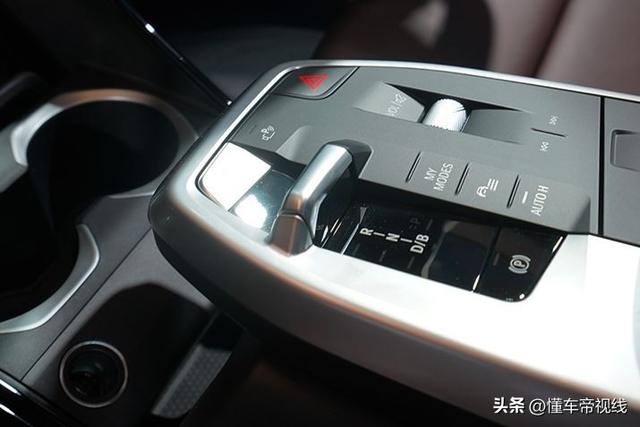 宝马x1国产价格，2011年纯进口宝马x1参数配置（新宝马X1日本上市）