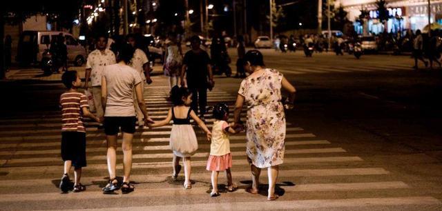 中元节小孩子注意点啥 中元节带小孩子出门要注意什么，中元节小孩子注意点啥（老一辈说的有一定道理）