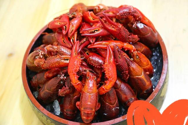 怎么炒小龙虾好吃又简单的做法，在家就能吃过瘾的小龙虾做法大全