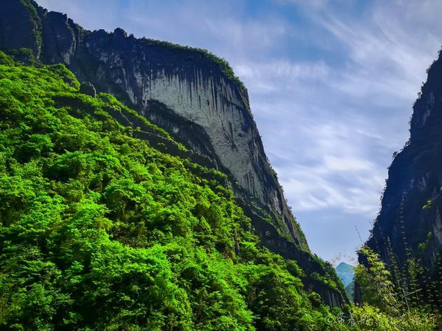 巫溪旅游攻略自由行，打卡重庆第一深谷却被这条悬崖天路惊艳