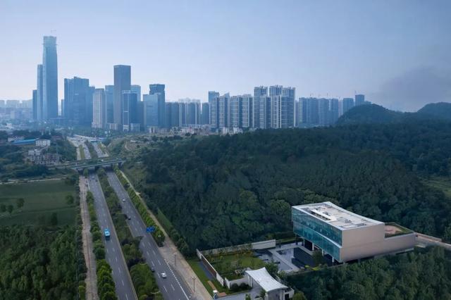 中海是哪个城市，中海是哪个城市的地方（揭秘中海的热销秘密）