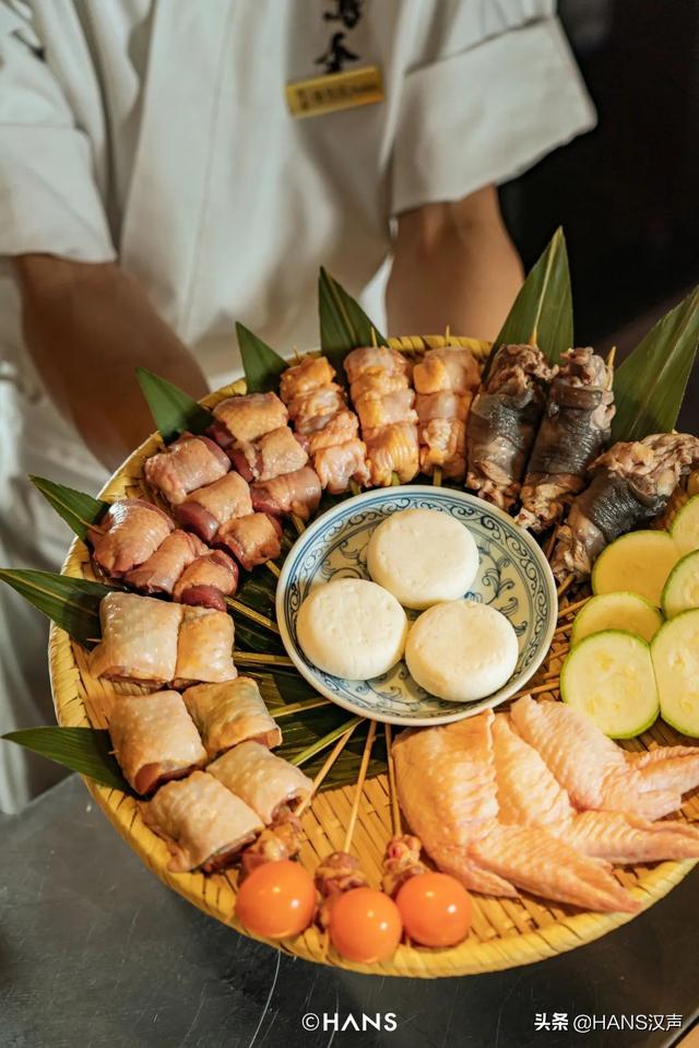 日本提灯是鸡的什么部位，提灯是鸡的什么部位（探索一只鸡的30种可能）