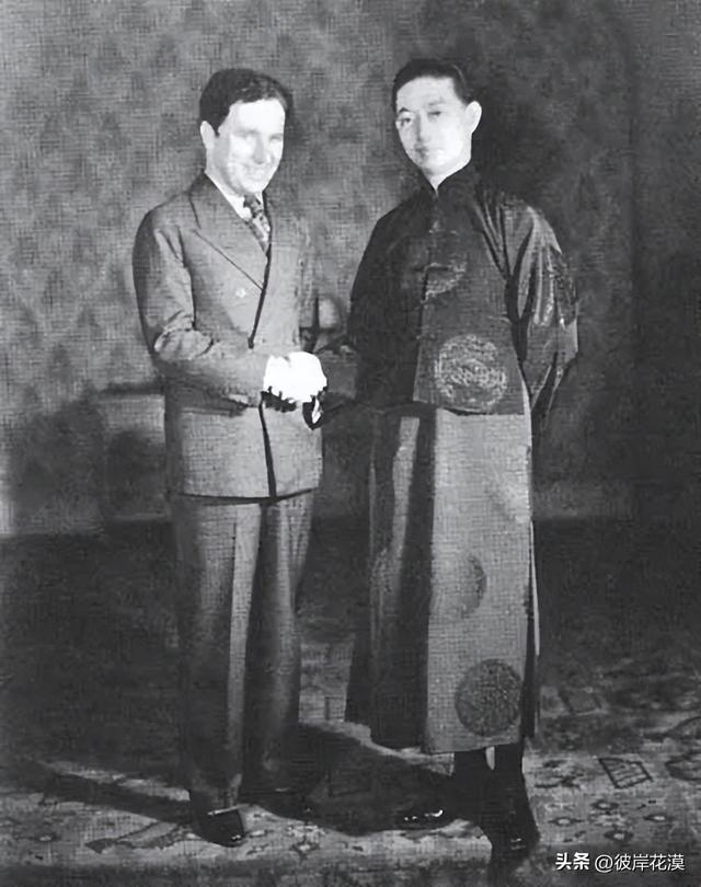 世界级喜剧大师你知道他的名字吗，喜剧艺术大师——卓别林