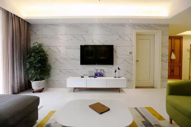 陶瓷用什么粘最结实，瓷器用什么胶粘比较好（贴瓷砖用这种干挂扣条）