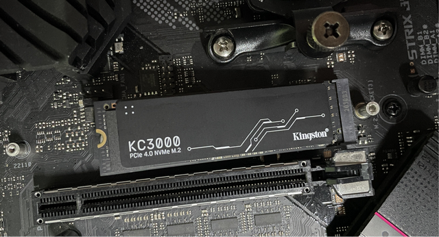 512GB NVMe SSD参数，高端优选，金士顿KC3000