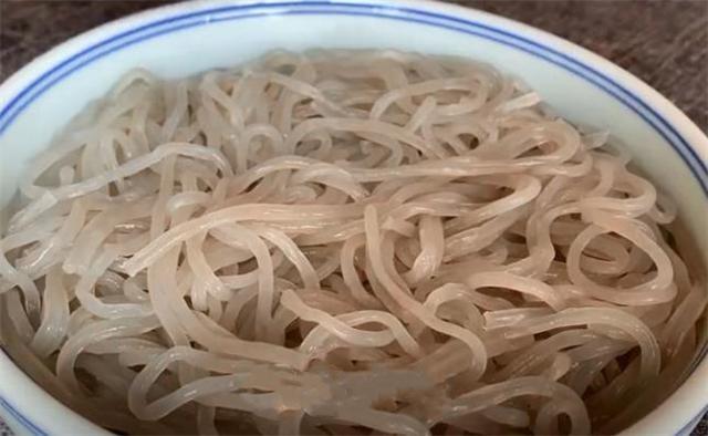 细粉怎么做好吃，家常炒细粉怎么做好吃（外酥里嫩吃着真香）