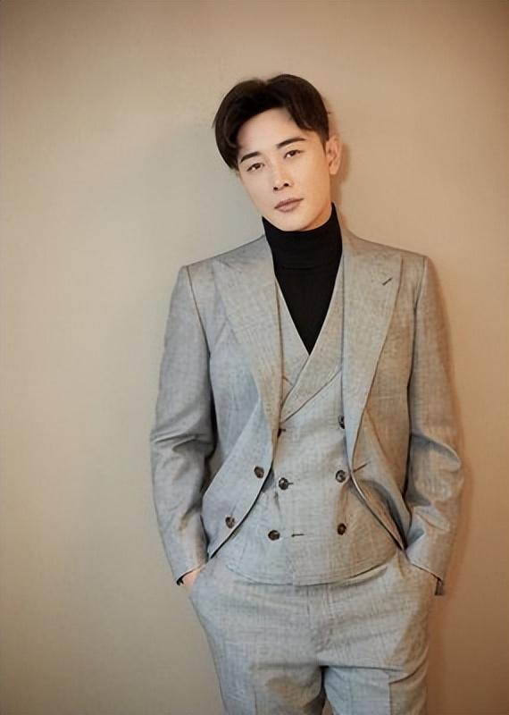 为了你我愿意热爱整个世界演员表，为了你我愿意热爱整个世界演员表全部（与刘亦菲、江一燕、朱亚文为同班同学）