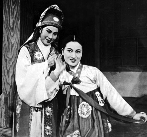 红梅赞原唱，红梅赞原唱万馥香唱段（“王母娘娘”万馥香）