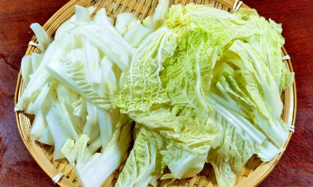 牛肚怎么做好吃又简单，生牛肚怎么做好吃又简单（多吃“冬补第一菜”）