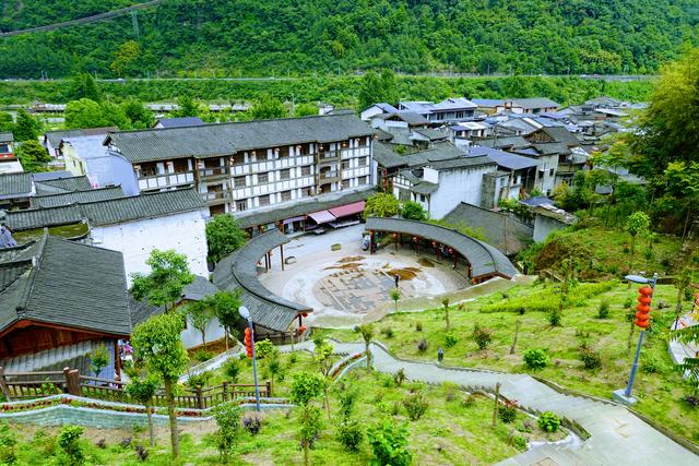 彭州太阳湾风景区，彭州太阳湾景区下雪（<5>彭州·海窝子古镇）