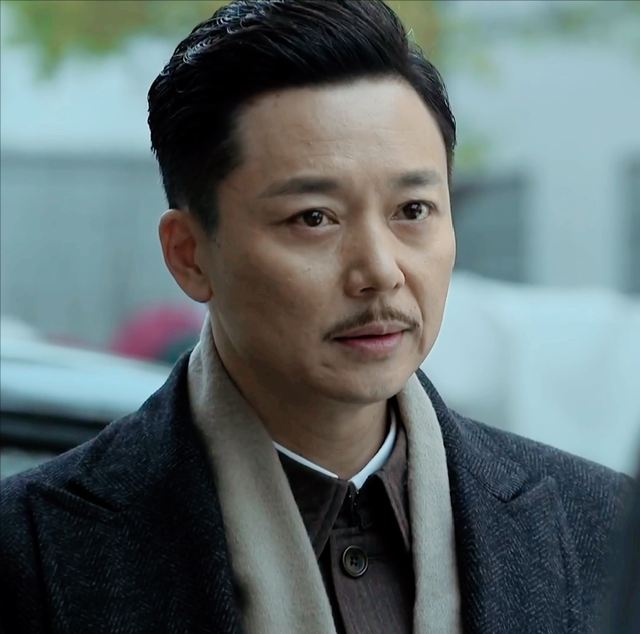 伪装者王天风是好是坏，《伪装者》王天风是什么身份（才懂王天风为何要吃“黑寡妇”于曼丽嘴里的糖）