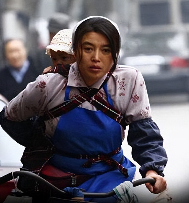 丁嘉丽念佛堂，丁嘉丽念佛堂众生附体（丁嘉丽：两段婚姻伤人伤己）