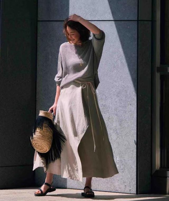 女人40算中年吗，40岁的女人是中年人吗（“时尚穿搭”的2个真相）