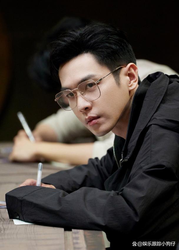 刘昊然张若昀互动，《大侦探8》第十二案剧照