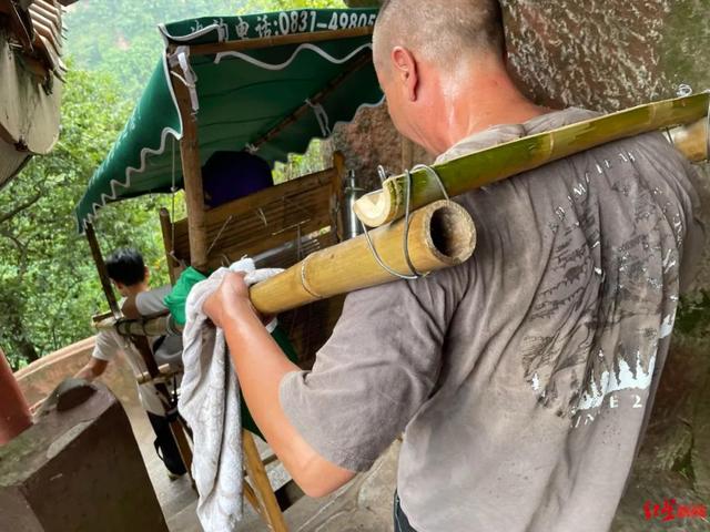 于谦的父亲王老爷子，于谦的父亲于大善人（你凭什么花钱践踏他的尊严）