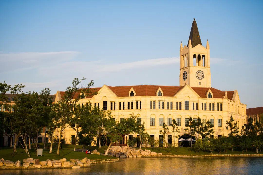浙江大学主校区(浙江大学各个校区简介)