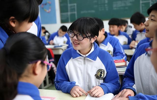 学历等级怎么划分，学历等级怎么划分级别（高考没有“一二三本”之分）