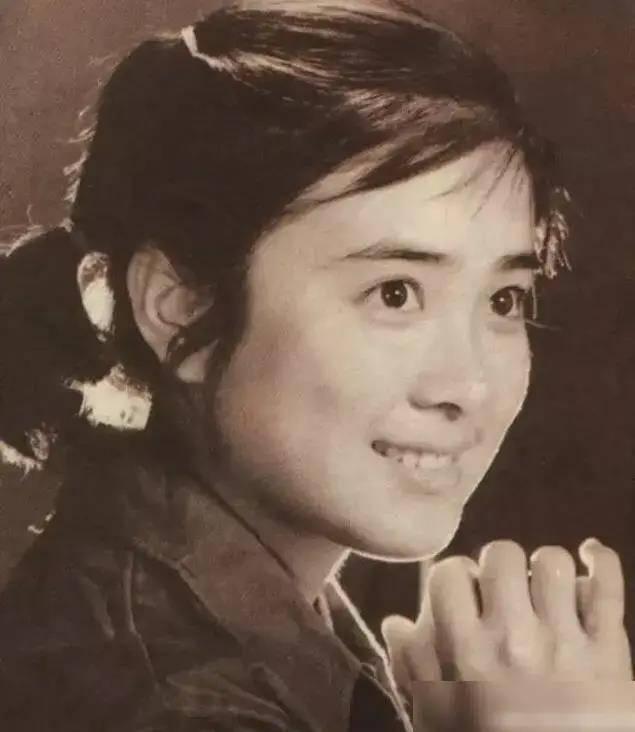 傅艺伟个人资料，封神榜中傅艺伟个人资料（傅艺伟离婚23年）