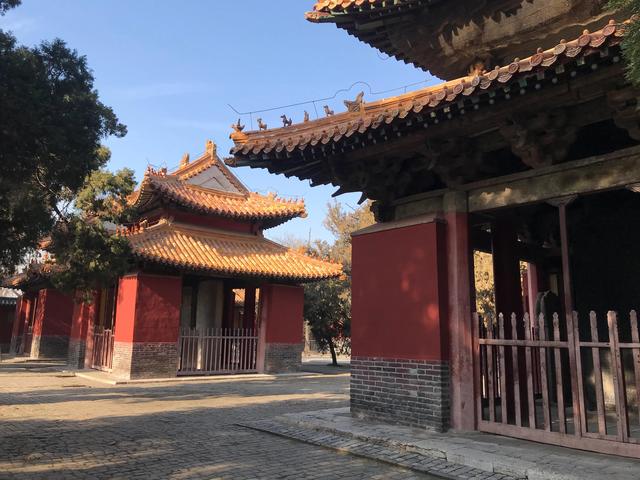 弥高是什么意思，钻之弥坚仰之弥高是什么意思（重游孔庙之—：孔庙的石坊庙门）