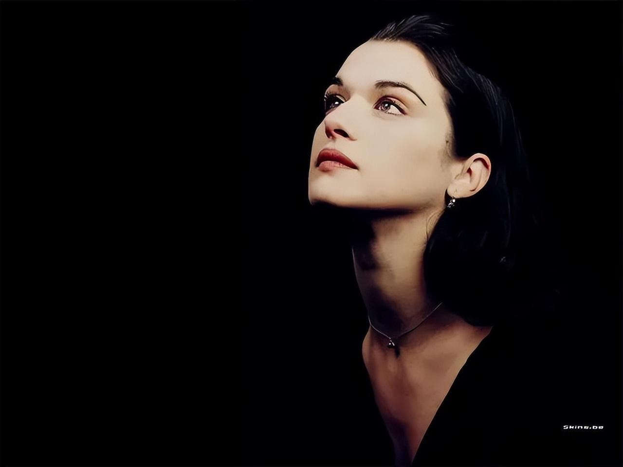 《死侍》瑞恩主演的一部"三场艳福"电影,最终获得圆满结局-质信十强榜