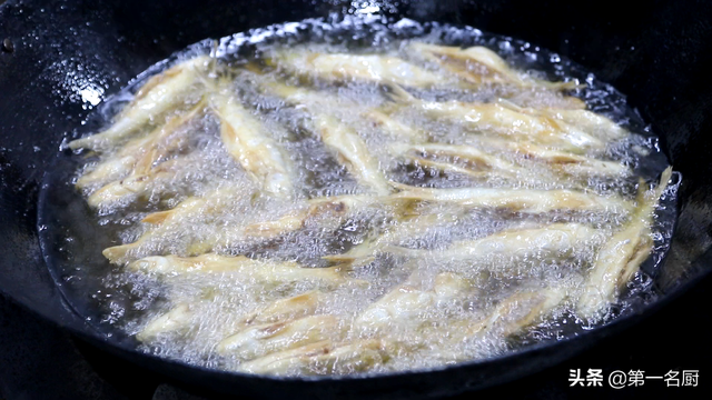 五香蚕豆的做法大全，五香蚕豆的制作过程（吃过2种的都是老酒鬼）