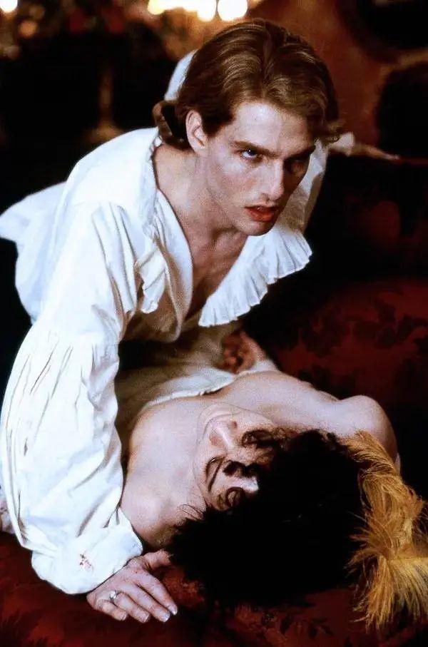 第一部吸血鬼电影，细数十大吸血鬼电影（爱欲迷幻的血腥宇宙）