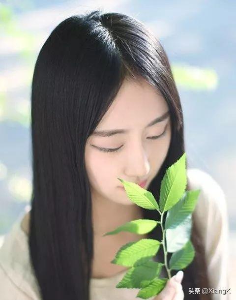 形容难过的成语，形容难过的词语4个字成语（一天一成语：郁郁寡欢）