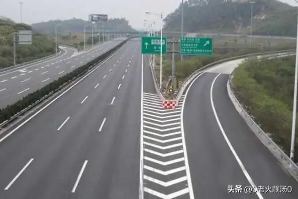 人行横道线的作用是什么，人行横道线图片（23种交通标线的形状和作用）