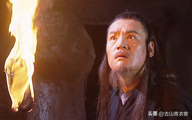 岳不群是什么样的人,岳不群是个什么人(为何所有人都