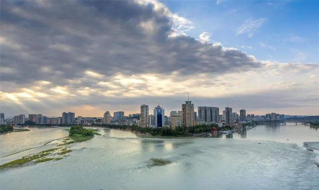 乐山大佛旅游，乐山大佛旅游报价（带你免门票游乐山大佛景区）