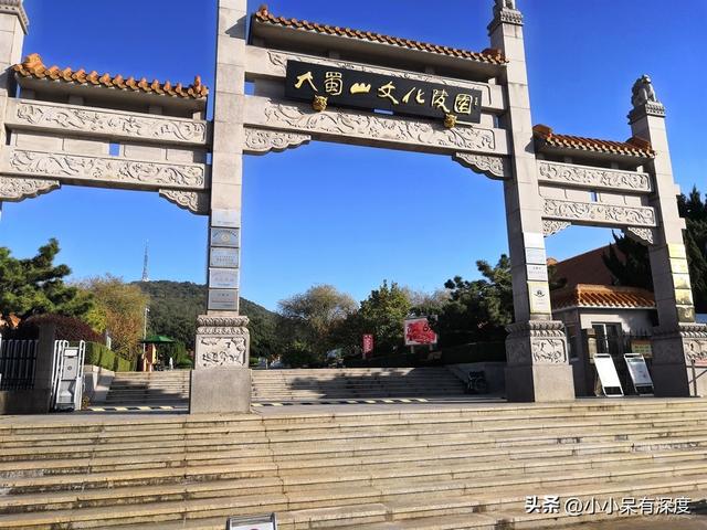 雾柳镇演员表介绍，雾柳镇的大红谁演的（《情深深雨濛濛》中的女三）