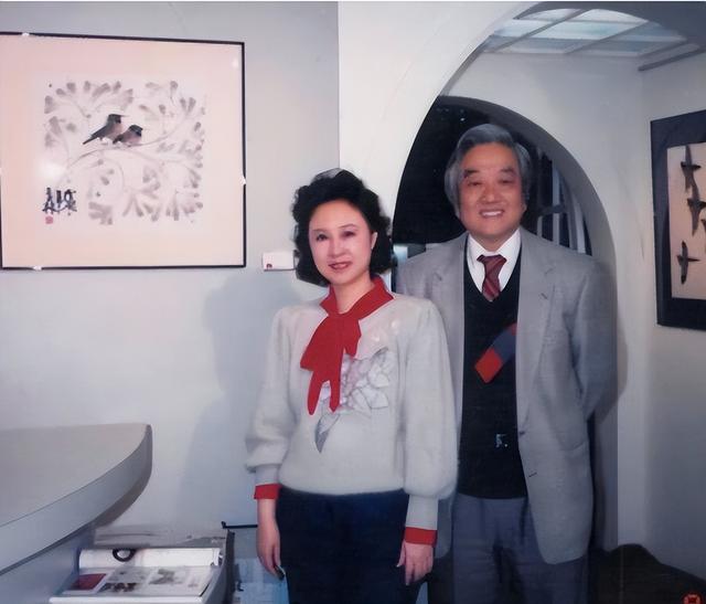 琼瑶的婚姻史，“爱情教母”琼瑶到了暮年