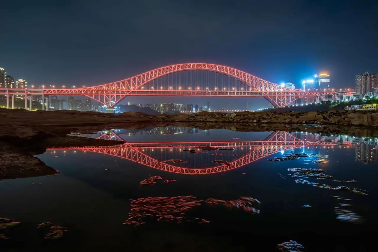 重庆市朝天门长江大桥朝天门长江大桥重庆朝天门长江大桥最初叫王家沱