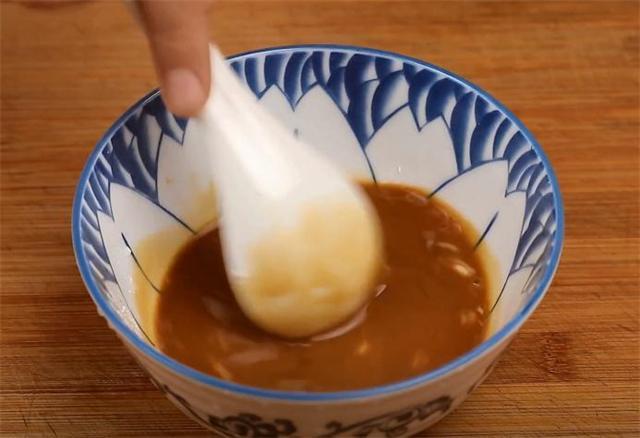 醋溜白菜怎么做，醋溜大白菜的家常做法（饭店的醋溜白菜为啥好吃）