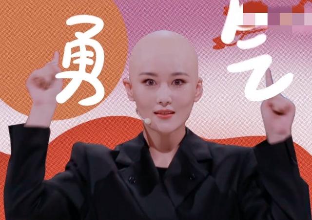 秃头留什么发型，秃头留什么发型好（同样是光头造型）