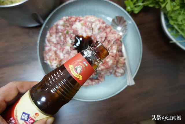 鸡蛋香菜的饺子的做法，香菜鸡蛋馅饺子（煮一锅煎一锅）