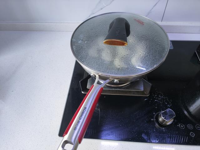 康巴赫炒锅怎么样，德国康巴赫炒锅怎么样（康巴赫第五代抗菌煎锅真的不粘锅）